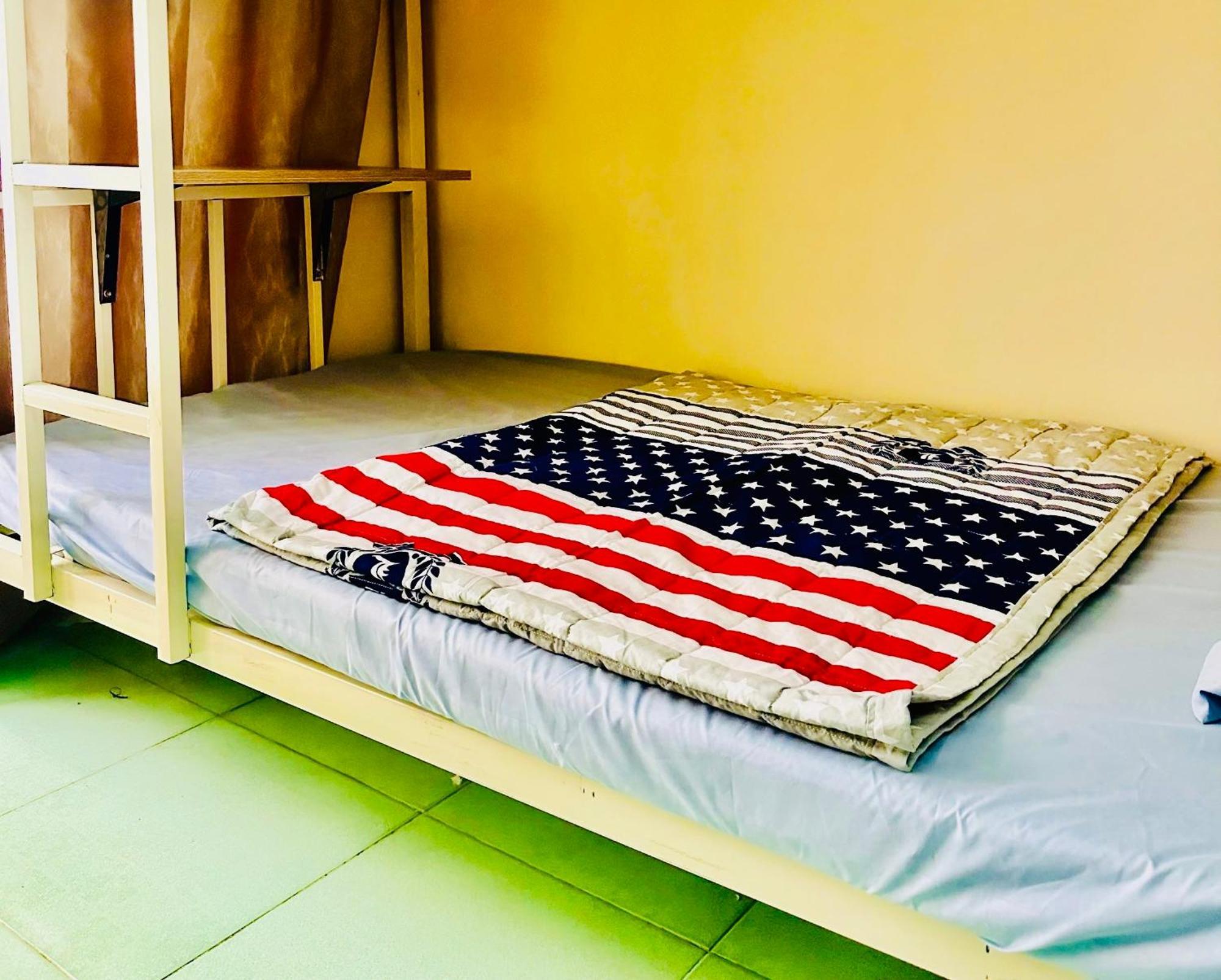 花ren Hostel ホーチミン市 エクステリア 写真